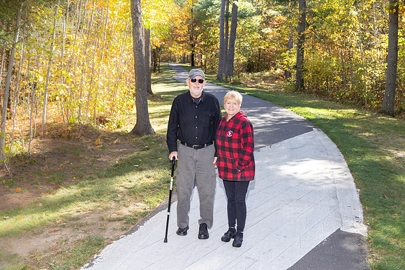 100824 Fall trail walk-13
