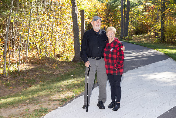 100824 Fall trail walk-14