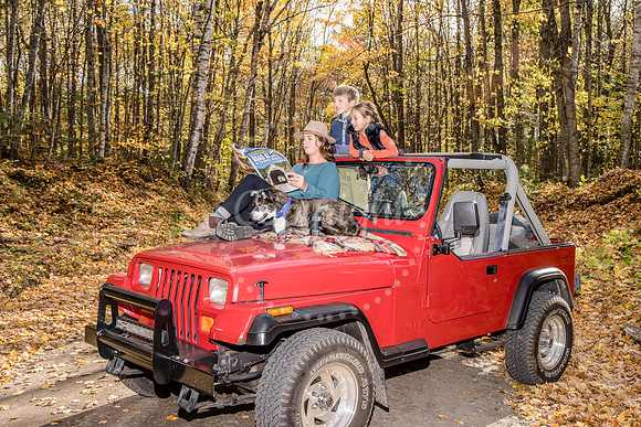 100423 Fall Red Jeep Family MWW  4RAW