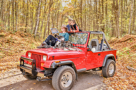 100423 Fall Red Jeep Family MWW  7RAW