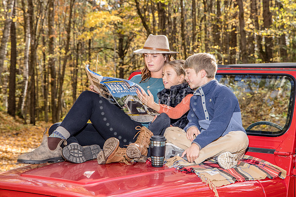 100423 Fall Red Jeep Family MWW  8RAW