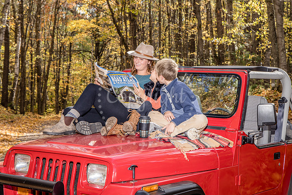 100423 Fall Red Jeep Family MWW  10RAW
