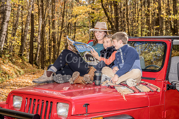 100423 Fall Red Jeep Family MWW  9RAW