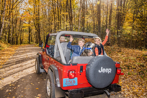100423 Fall Red Jeep Family MWW  11RAW