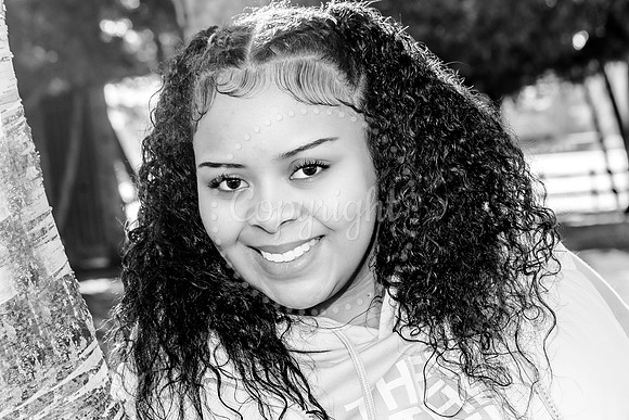 Elena3_ppCropBW